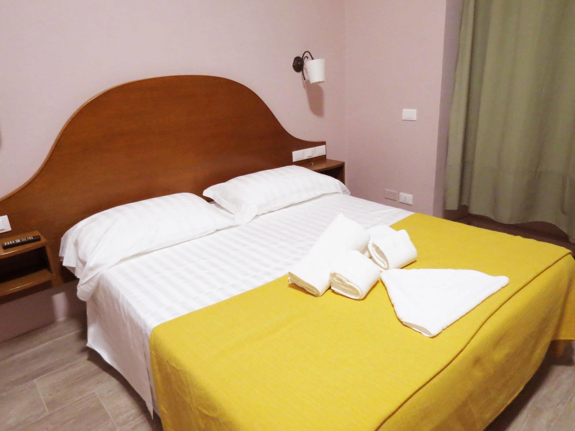 Pensione Paradise Rome Exterior photo