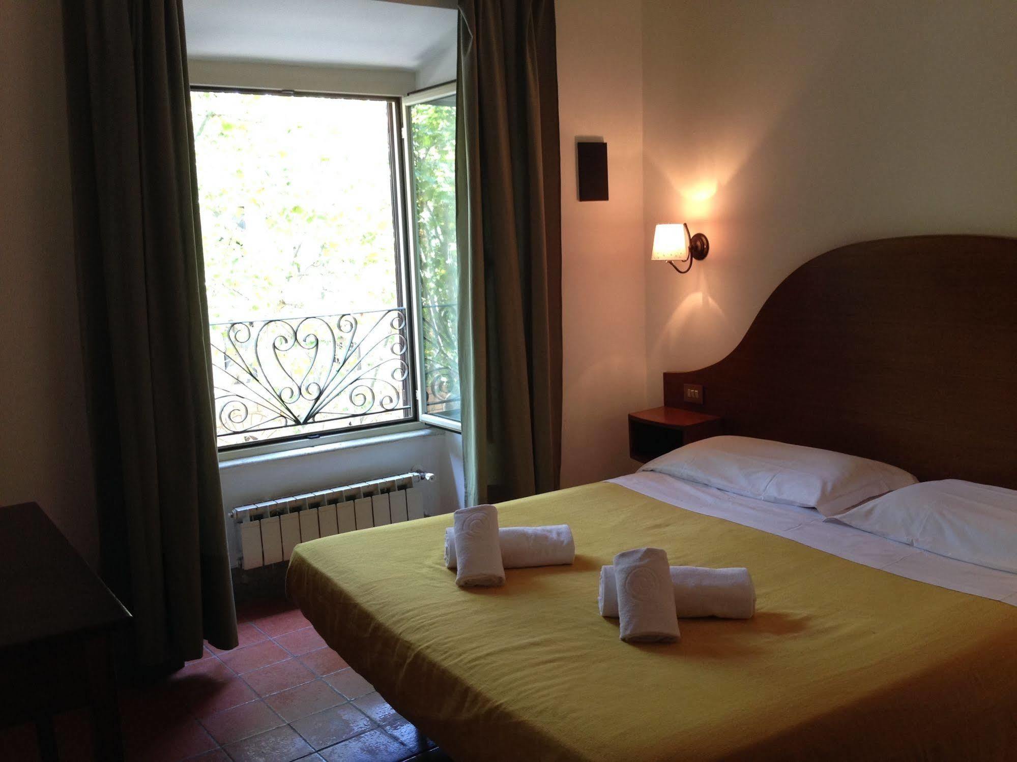 Pensione Paradise Rome Exterior photo
